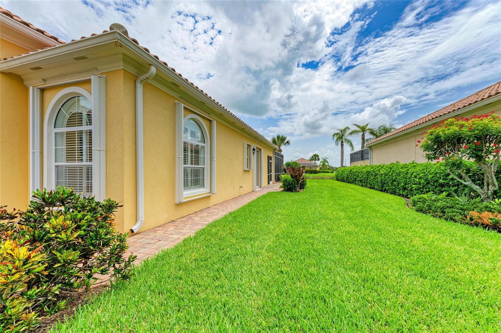 5827 BENEVENTO DR, SARASOTA, FL, 34238