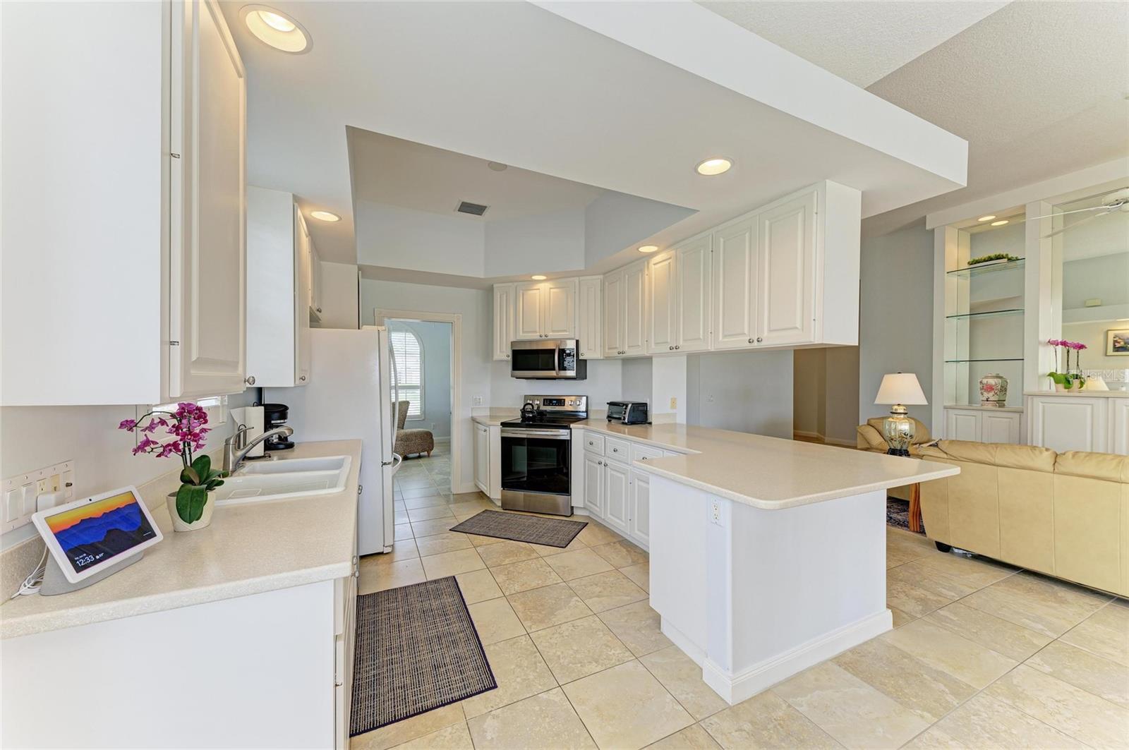 5827 BENEVENTO DR, SARASOTA, FL, 34238