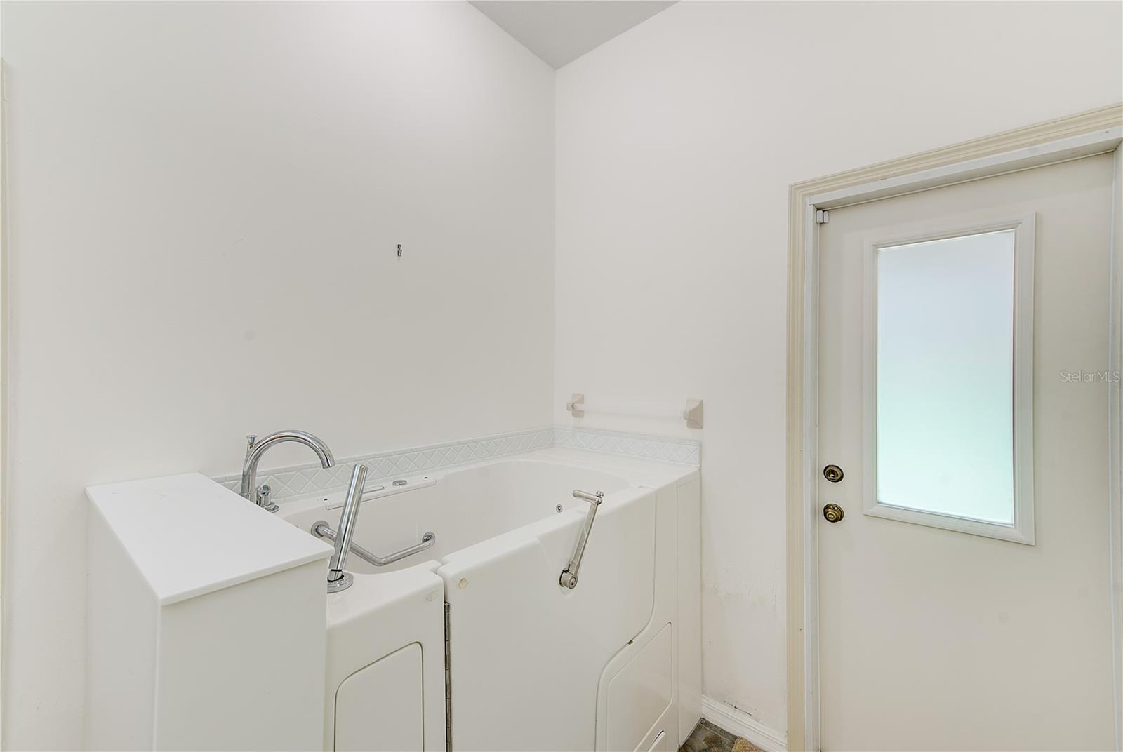 14106 KENSINGTON OAK PL, LARGO, FL, 33774