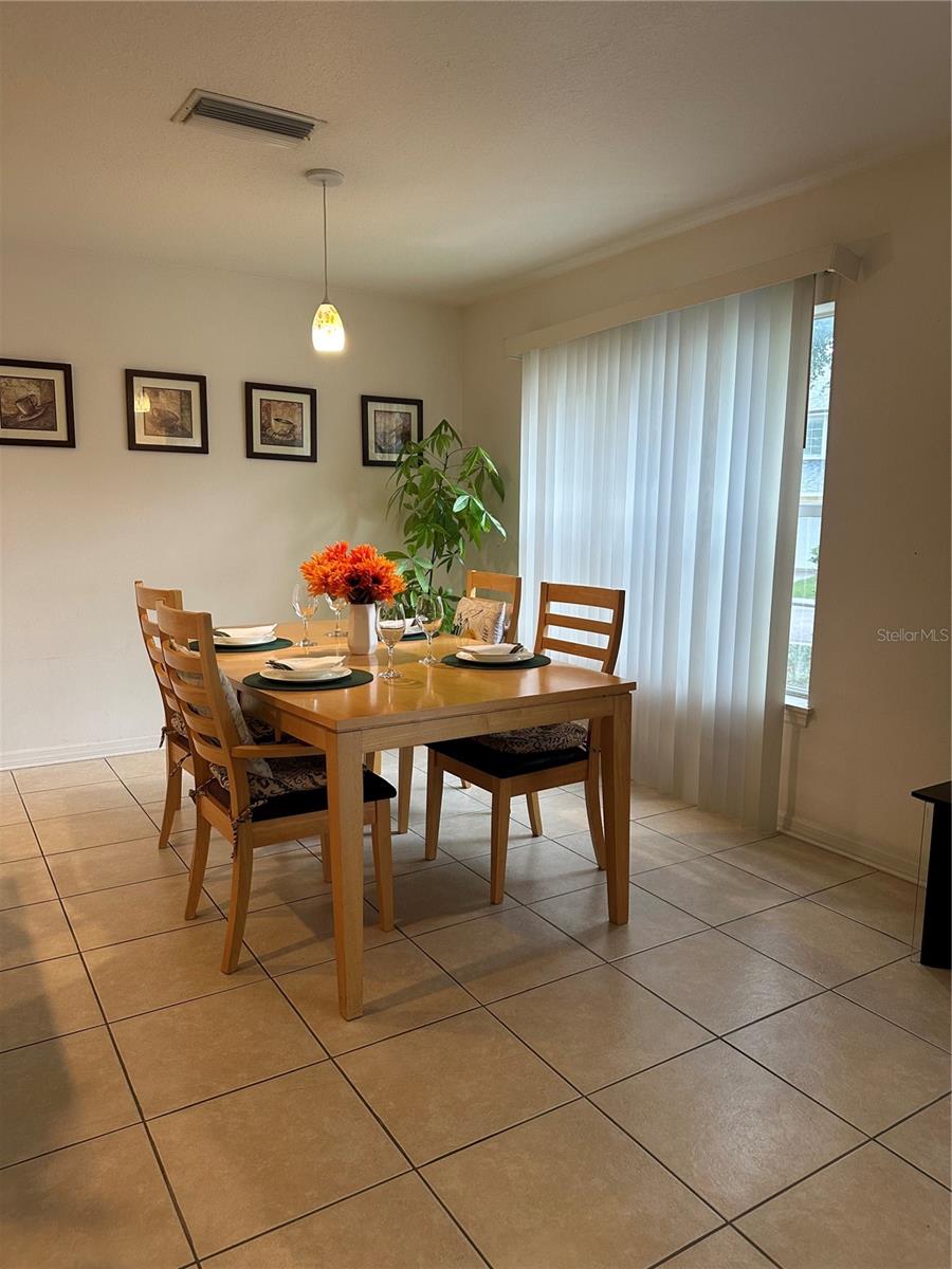 1124 SUNSET POINT RD #302, CLEARWATER, FL, 33755