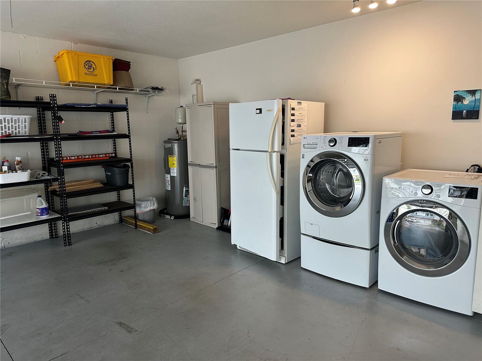 1124 SUNSET POINT RD #302, CLEARWATER, FL, 33755