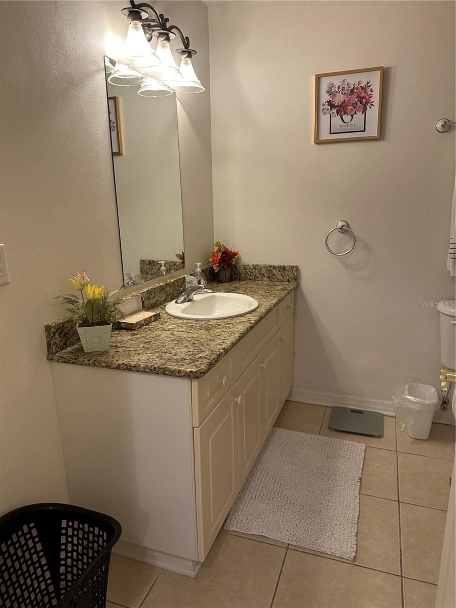 1124 SUNSET POINT RD #302, CLEARWATER, FL, 33755