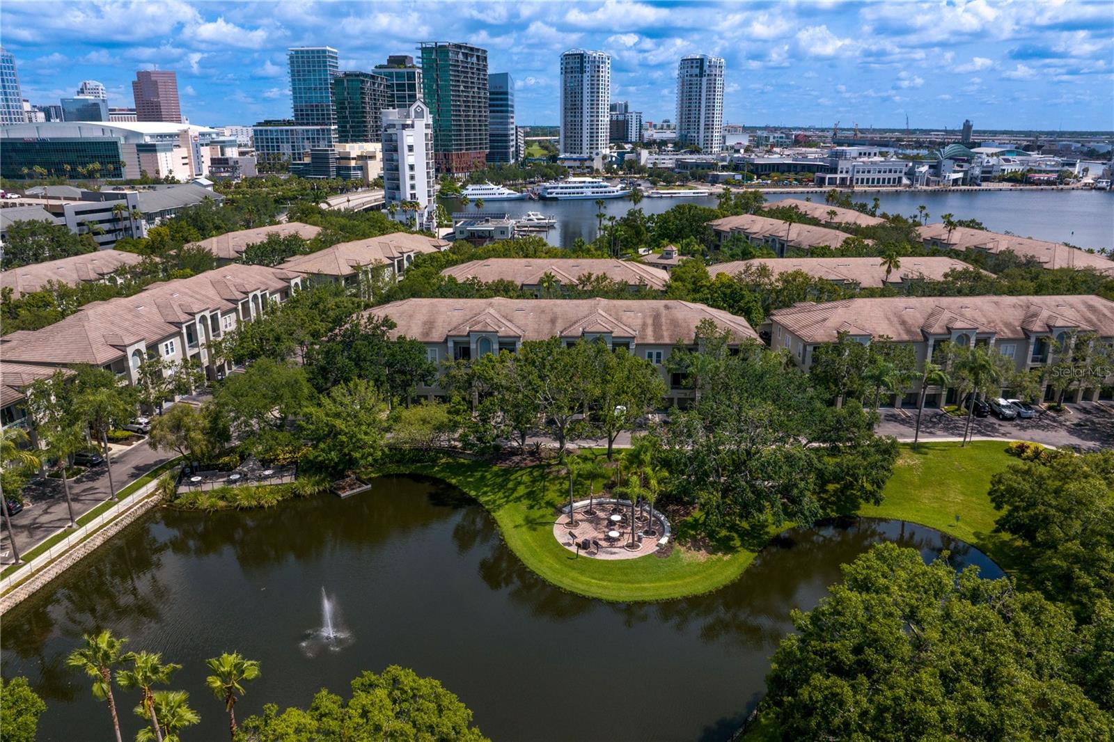 749 MAINSAIL DR #749, TAMPA, FL, 33602