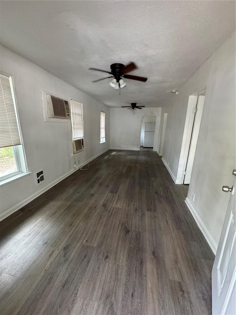 8009 N 11TH ST, TAMPA, FL, 33604