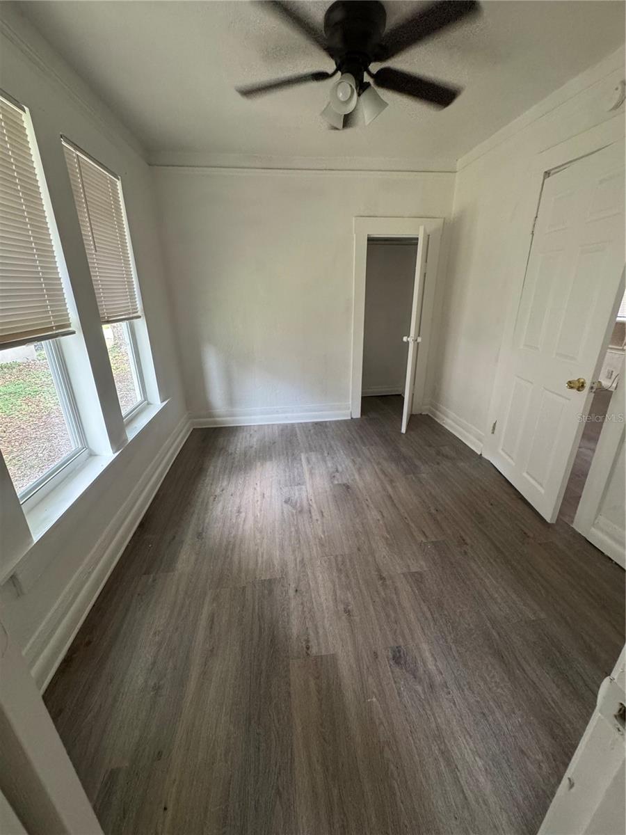 8009 N 11TH ST, TAMPA, FL, 33604