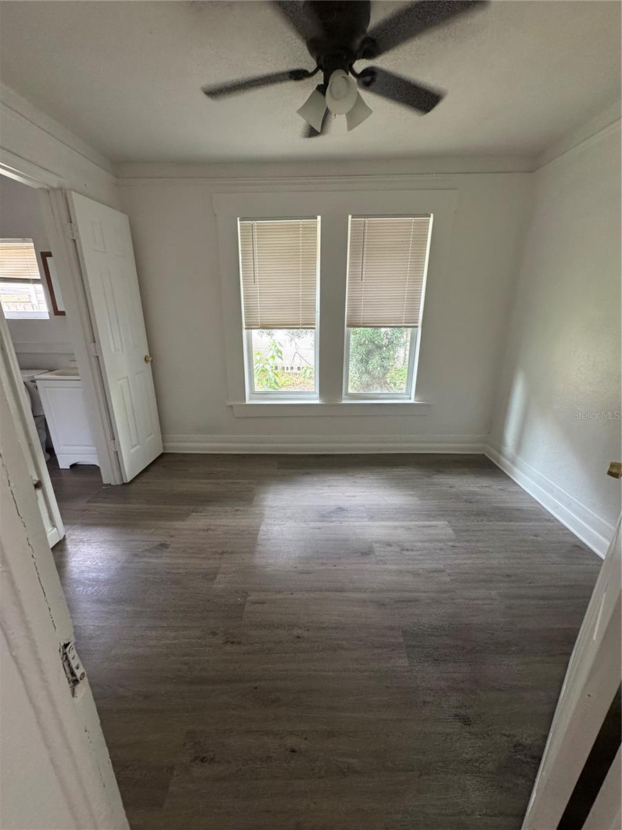 8009 N 11TH ST, TAMPA, FL, 33604