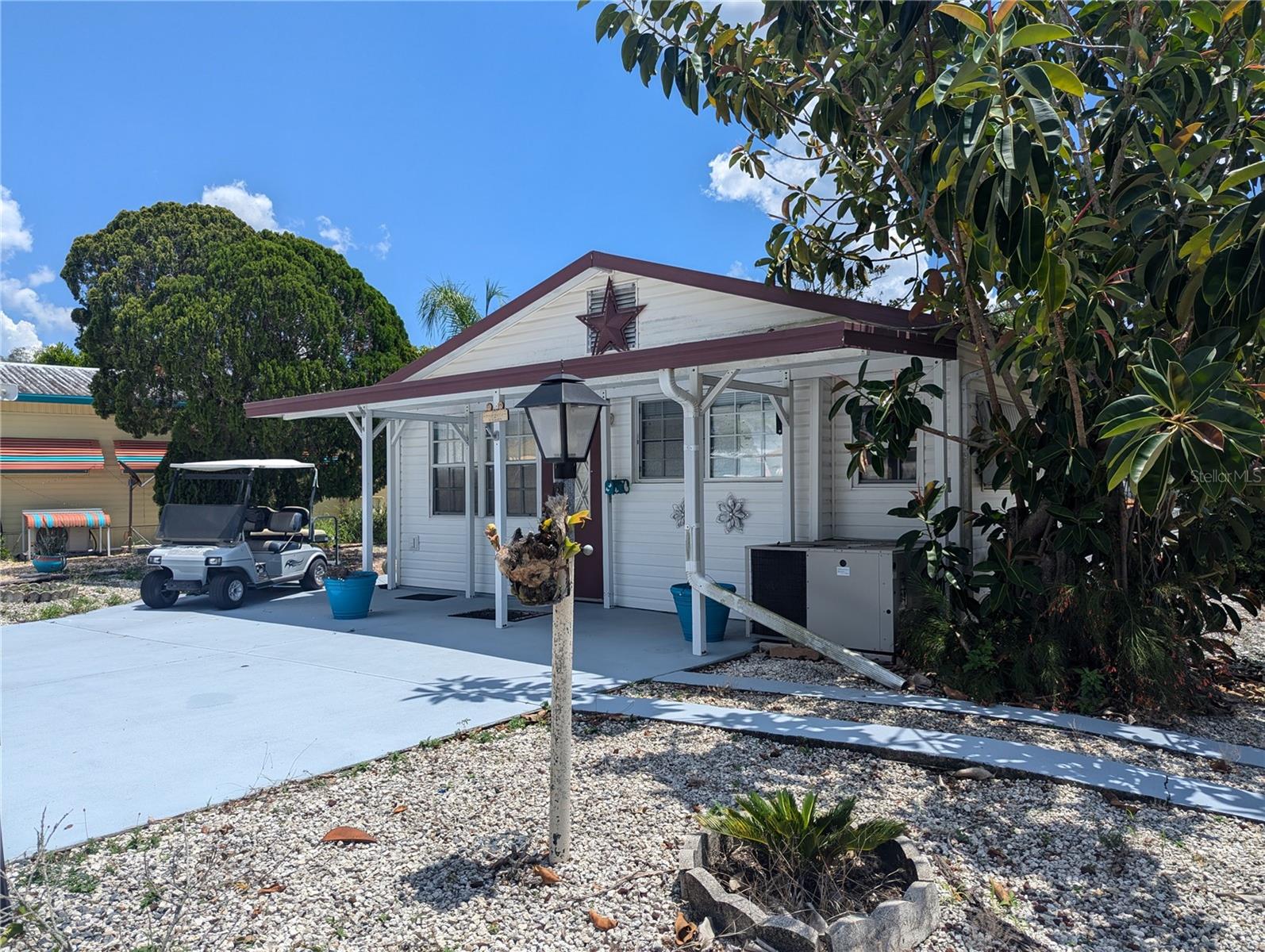 K4902999 Property Photo