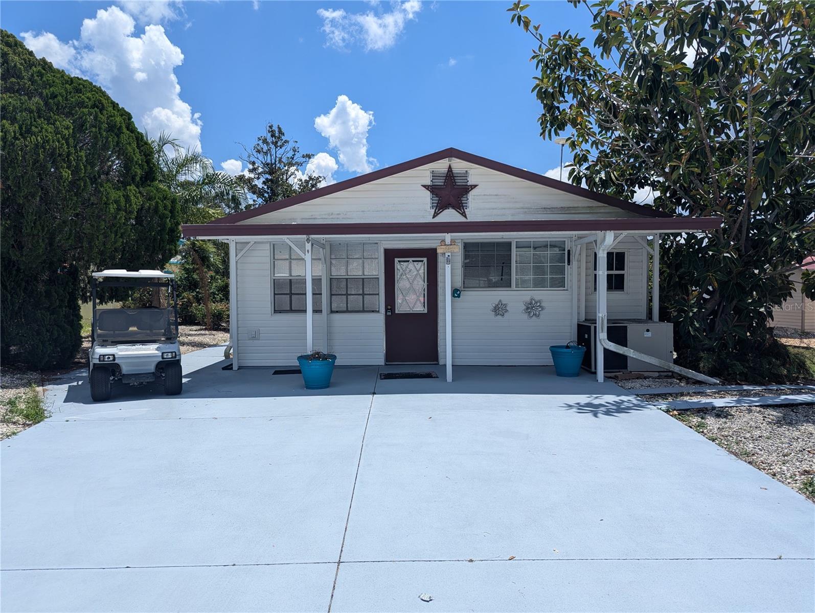 K4902999 Property Photo