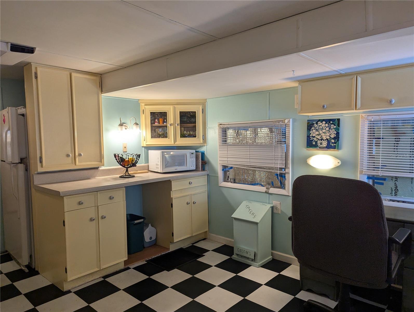 K4902999 Property Photo