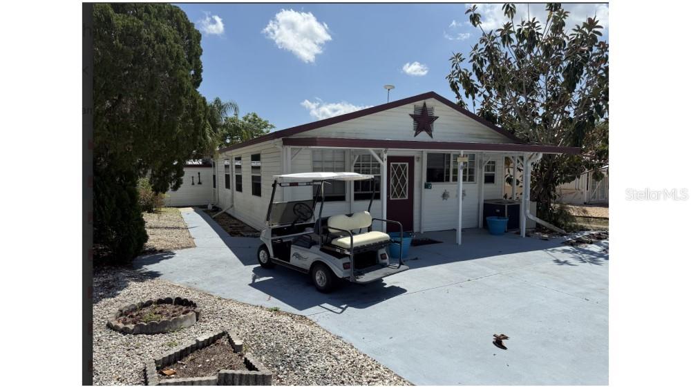 K4902999 Property Photo