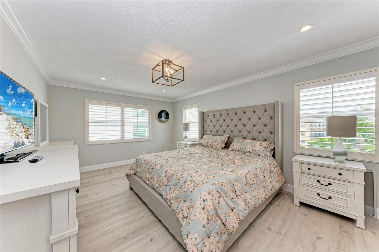 226 GOLDEN GATE PT #44, SARASOTA, FL, 34236