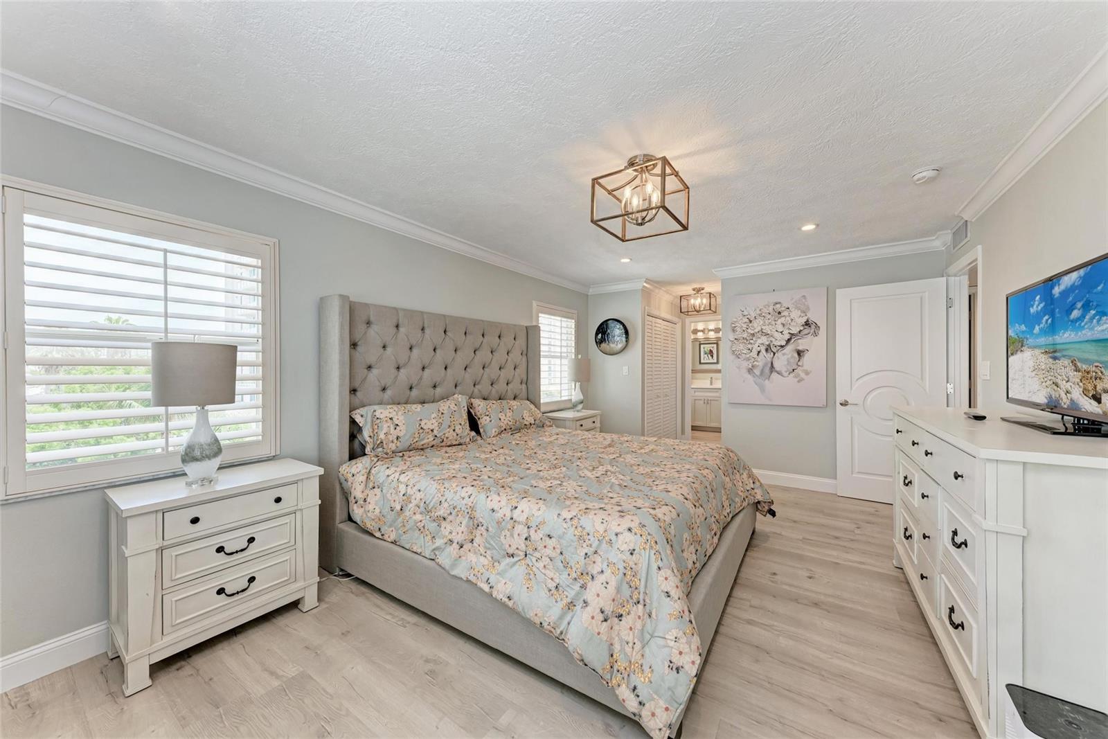 226 GOLDEN GATE PT #44, SARASOTA, FL, 34236