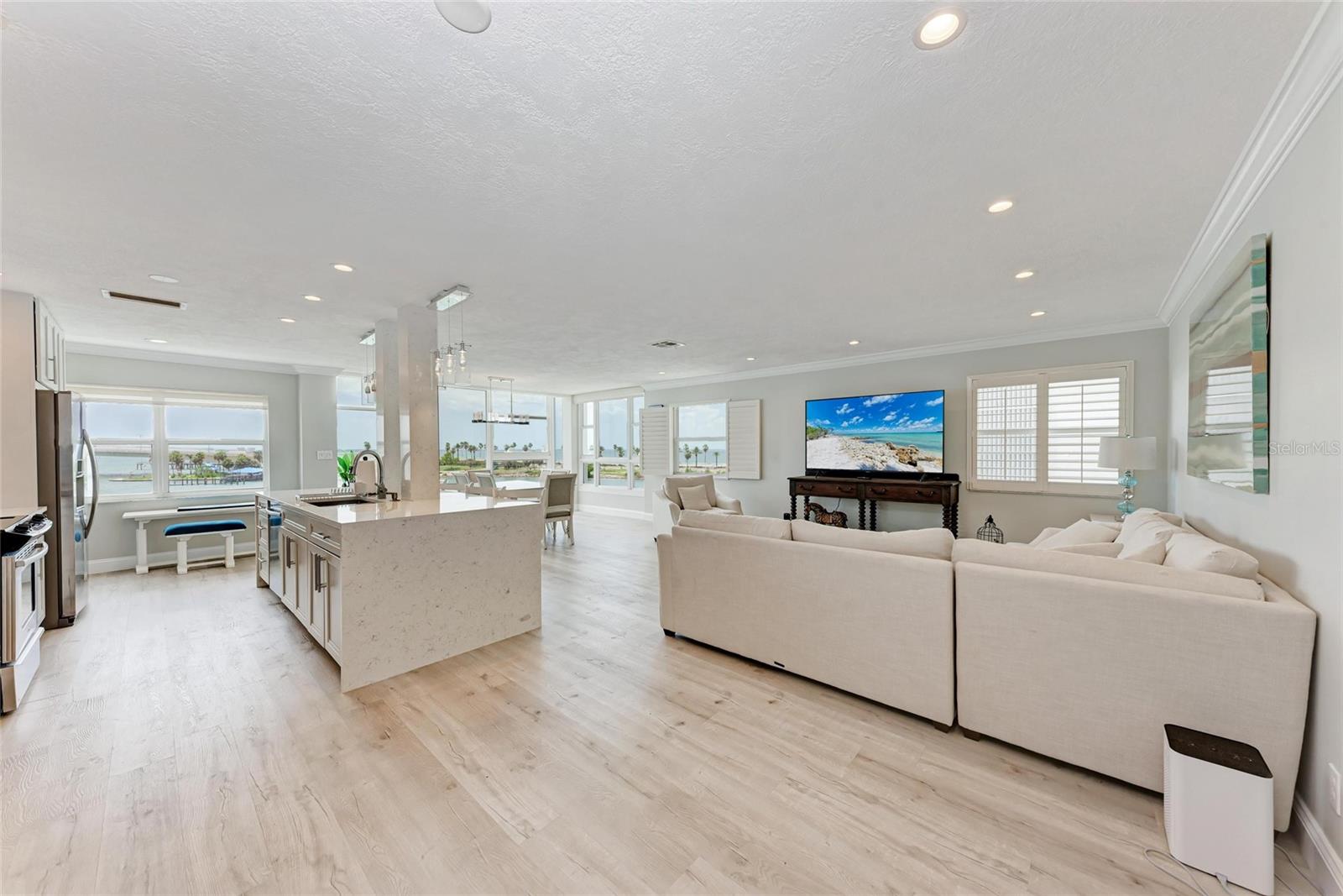 226 GOLDEN GATE PT #44, SARASOTA, FL, 34236