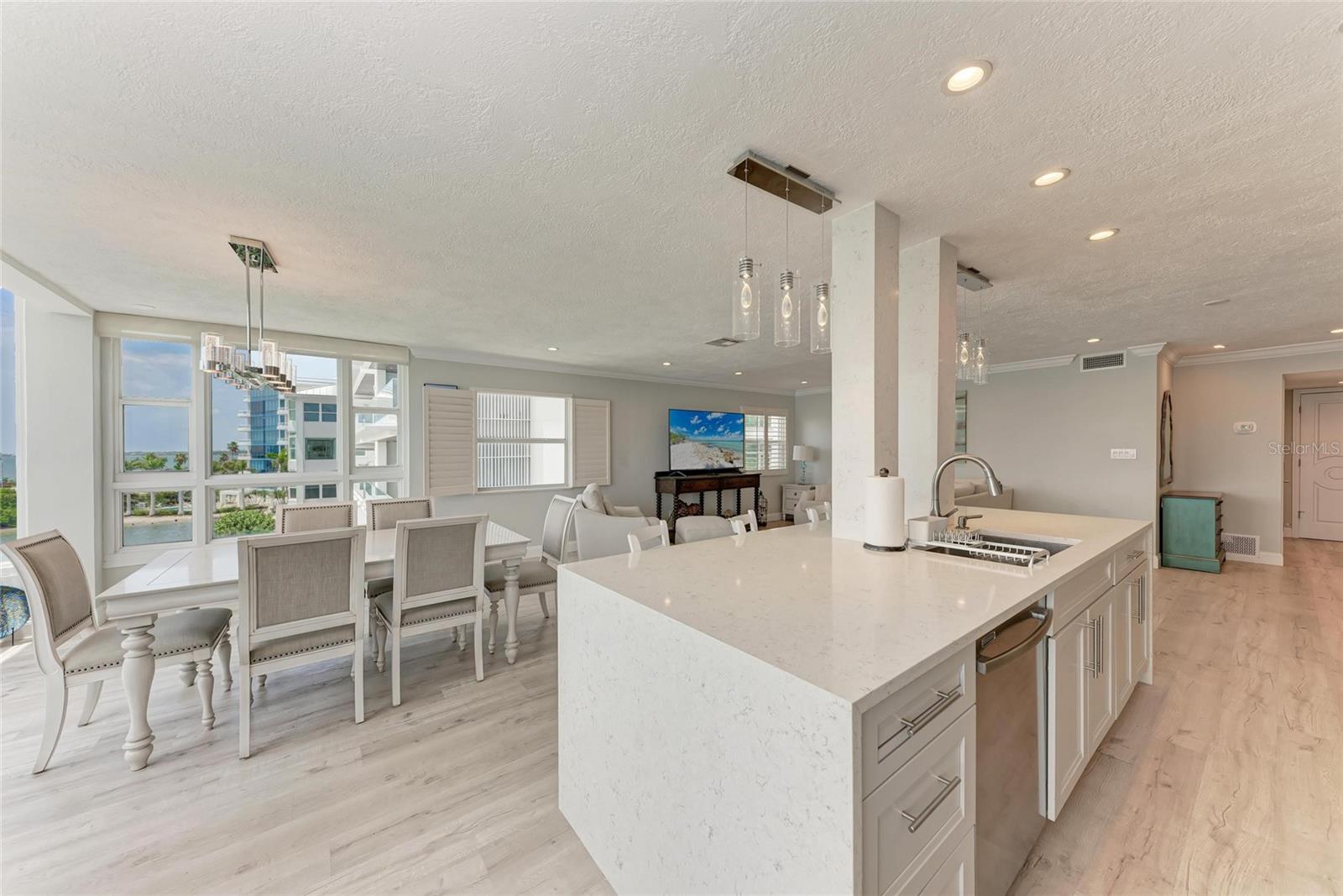 226 GOLDEN GATE PT #44, SARASOTA, FL, 34236