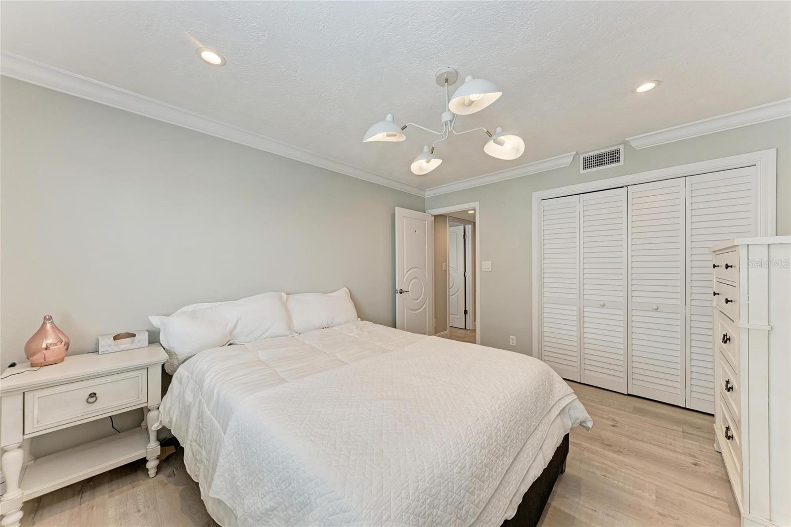 226 GOLDEN GATE PT #44, SARASOTA, FL, 34236