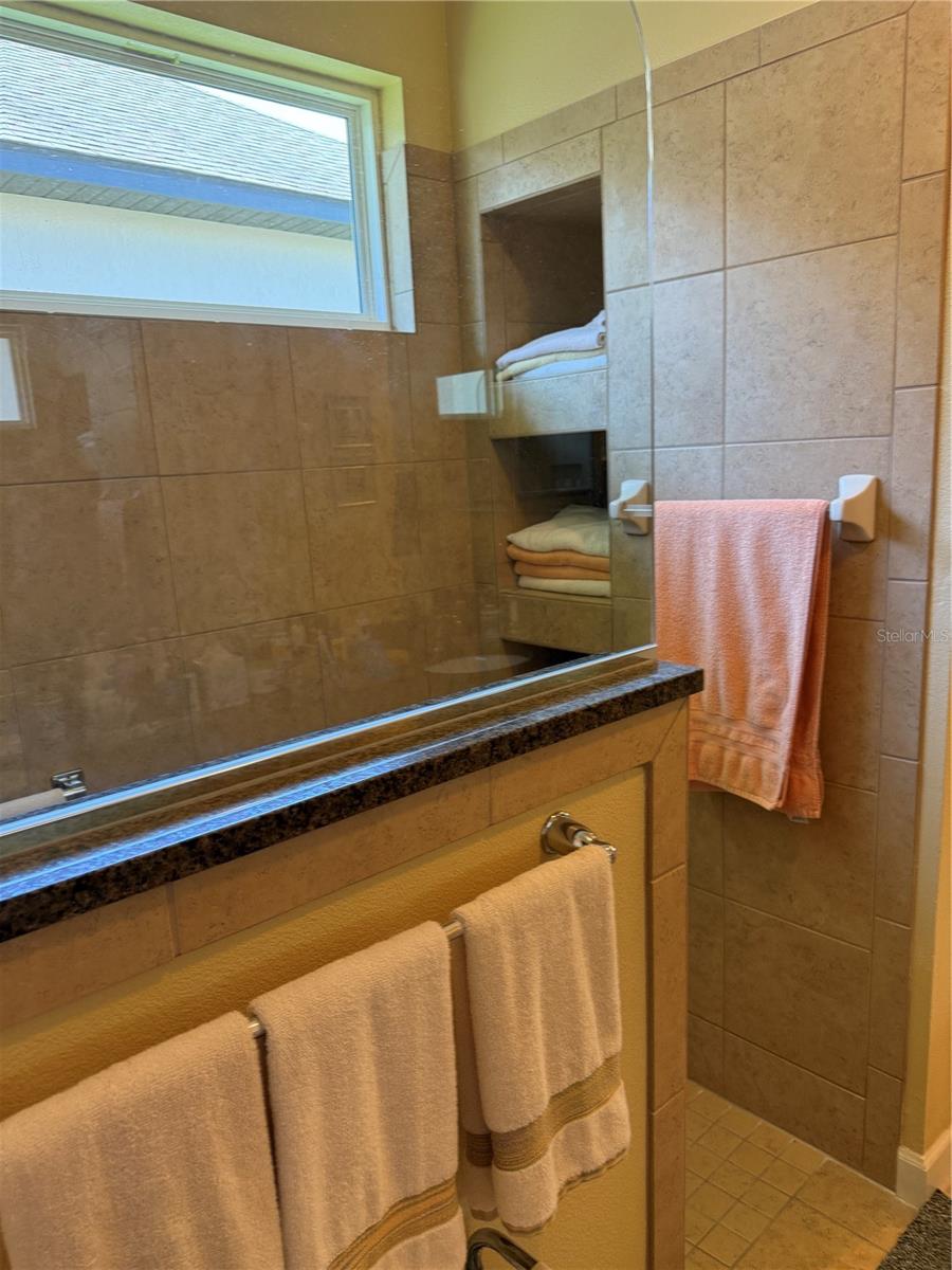 8301 BRIDGEPORT BAY CIR, MOUNT DORA, FL, 32757