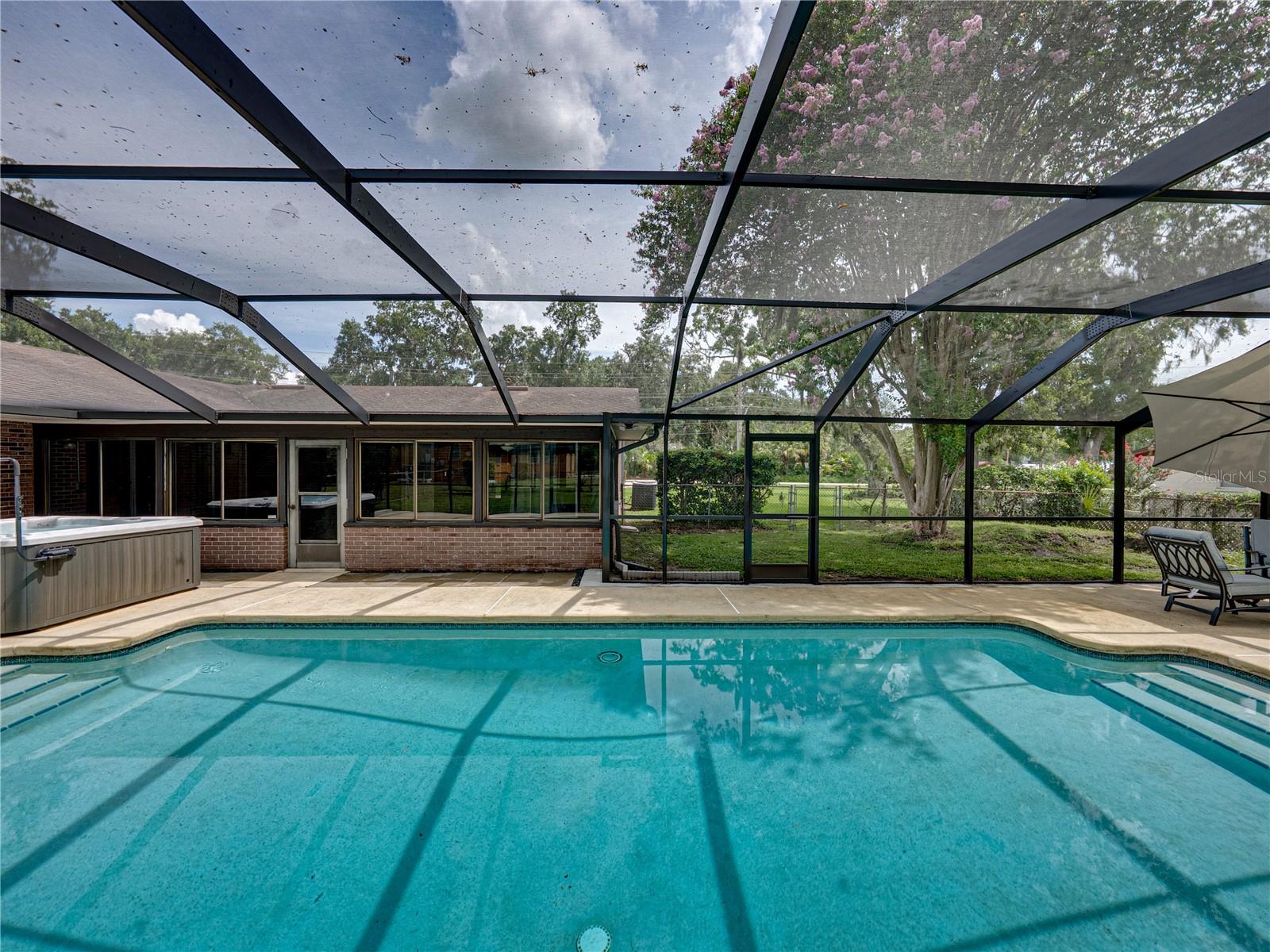 609 W PIPKIN RD, LAKELAND, FL, 33813