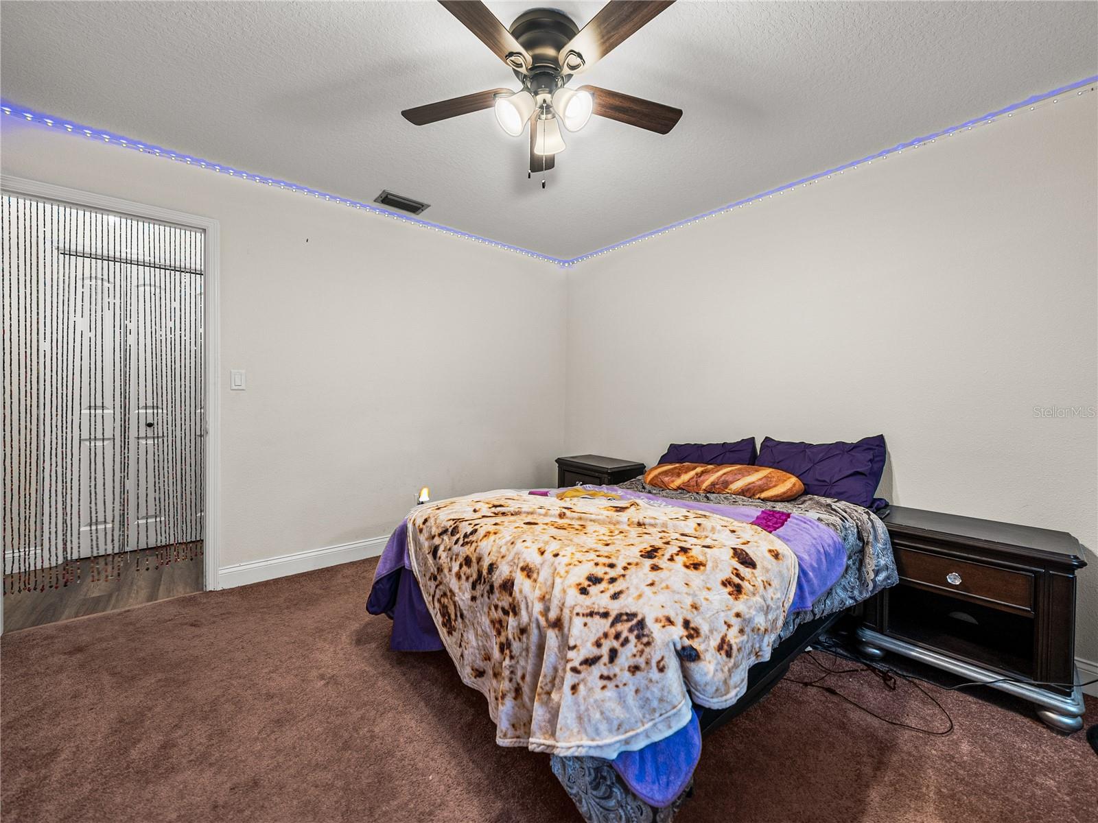 609 W PIPKIN RD, LAKELAND, FL, 33813