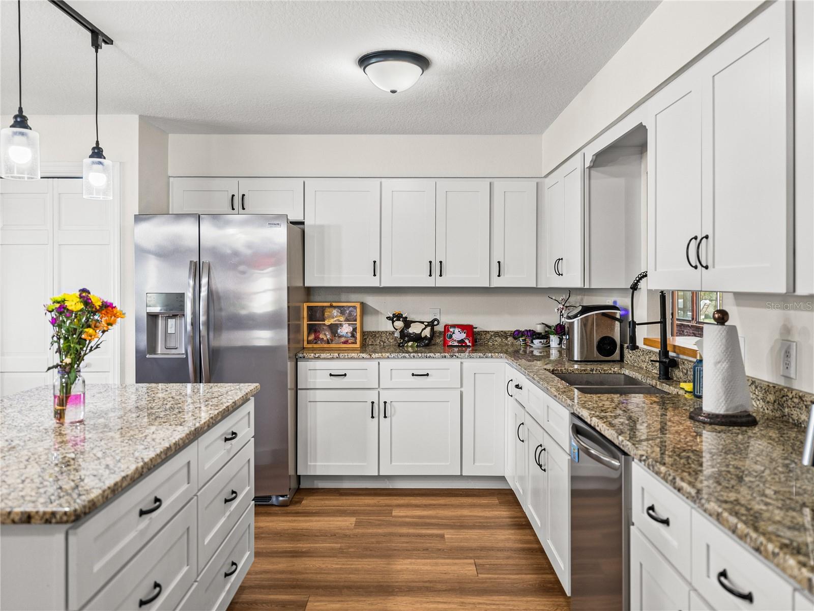 609 W PIPKIN RD, LAKELAND, FL, 33813