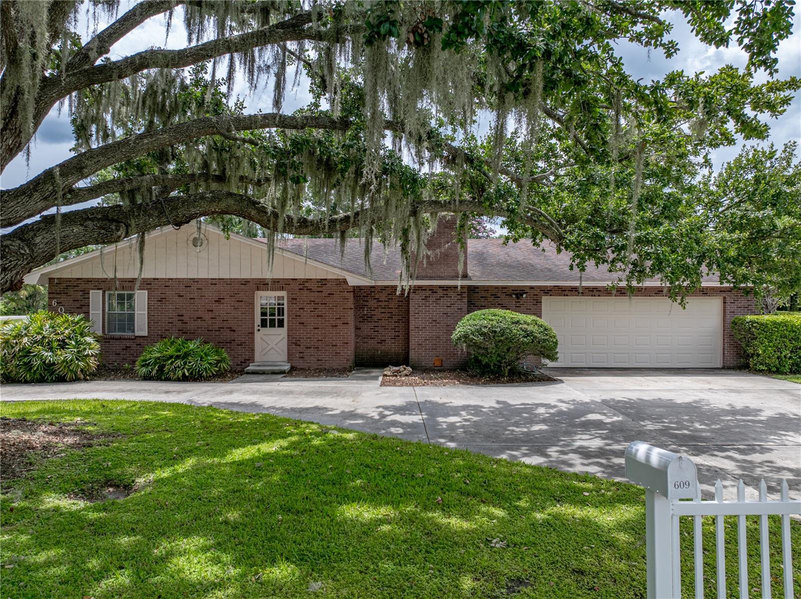 609 W PIPKIN RD, LAKELAND, FL, 33813