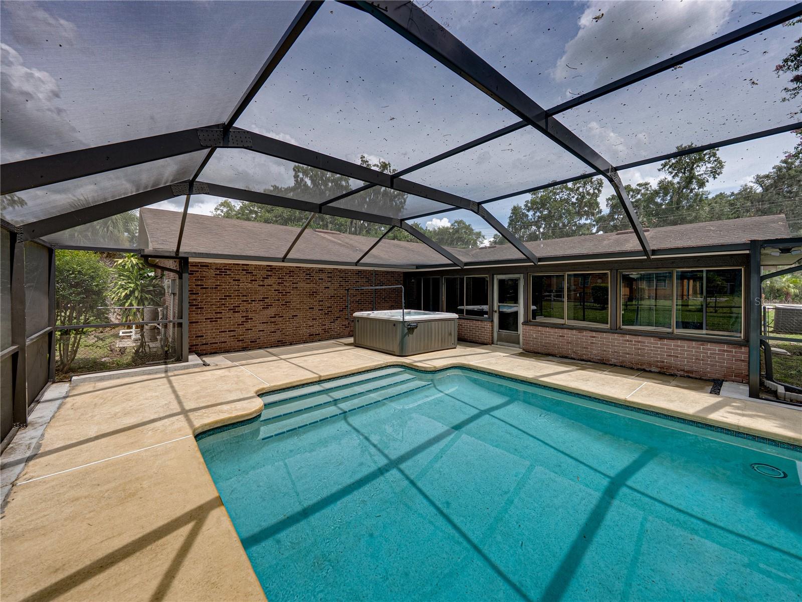 609 W PIPKIN RD, LAKELAND, FL, 33813