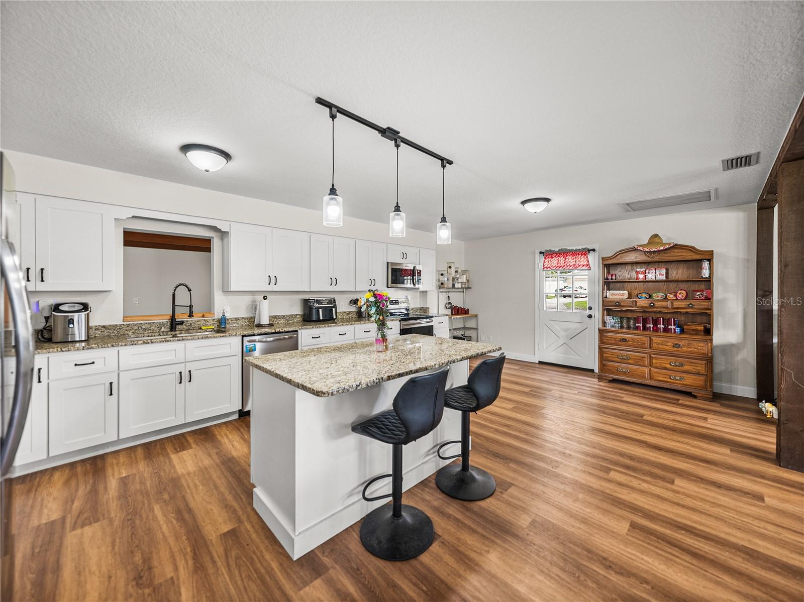 609 W PIPKIN RD, LAKELAND, FL, 33813