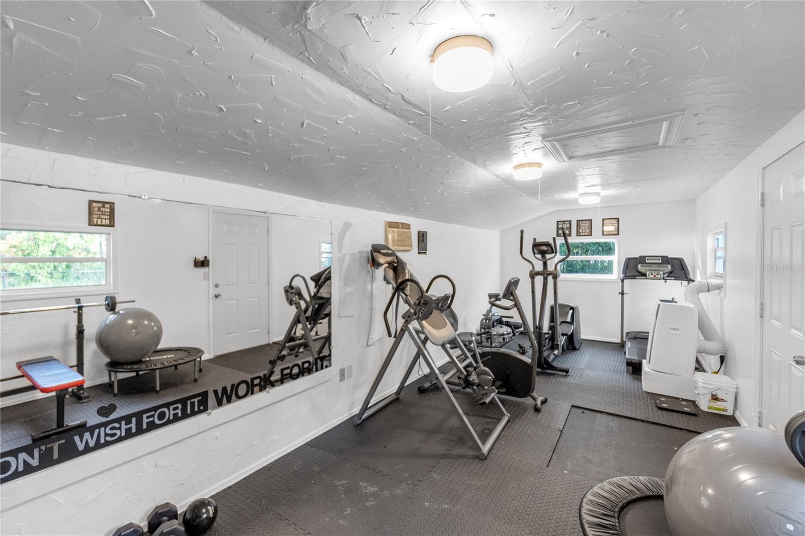 A4658444 Property Photo