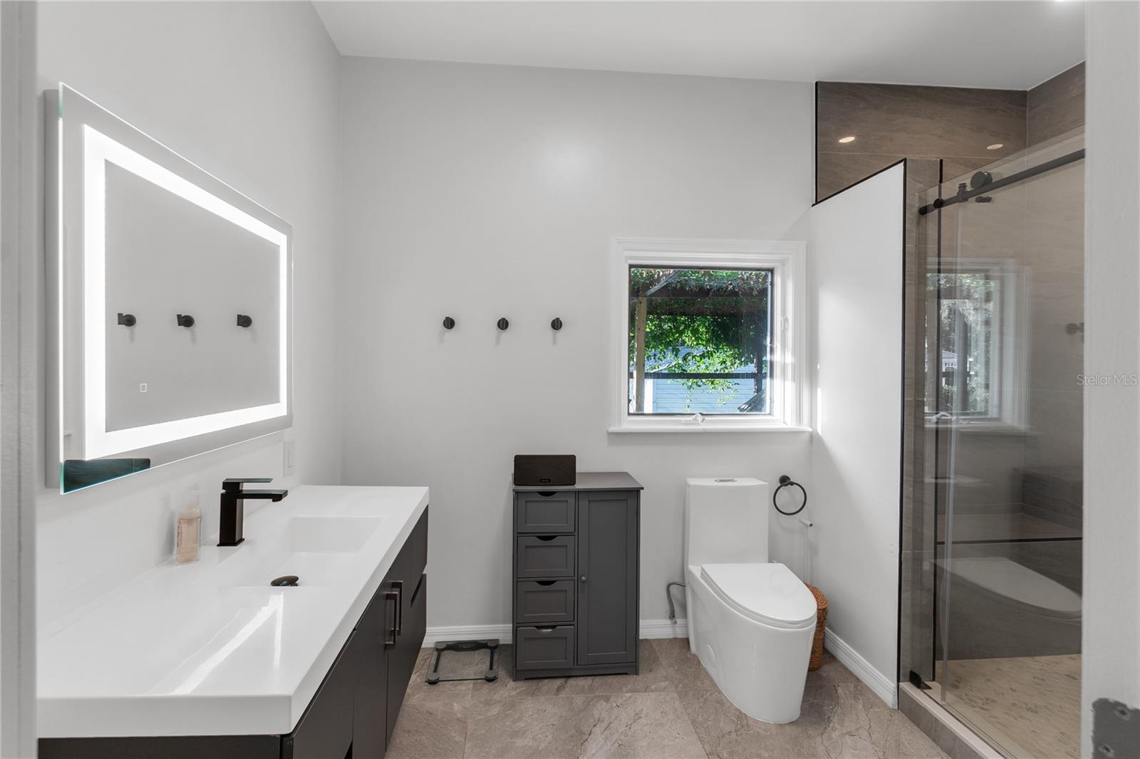 A4658444 Property Photo