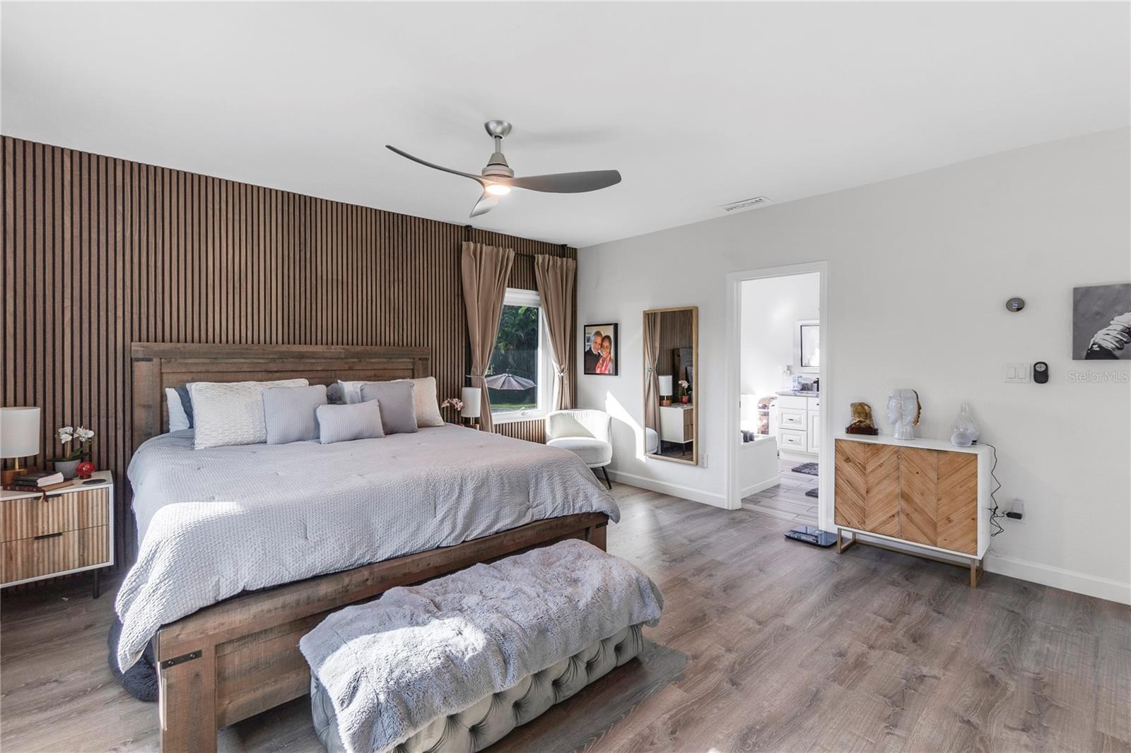 A4658444 Property Photo