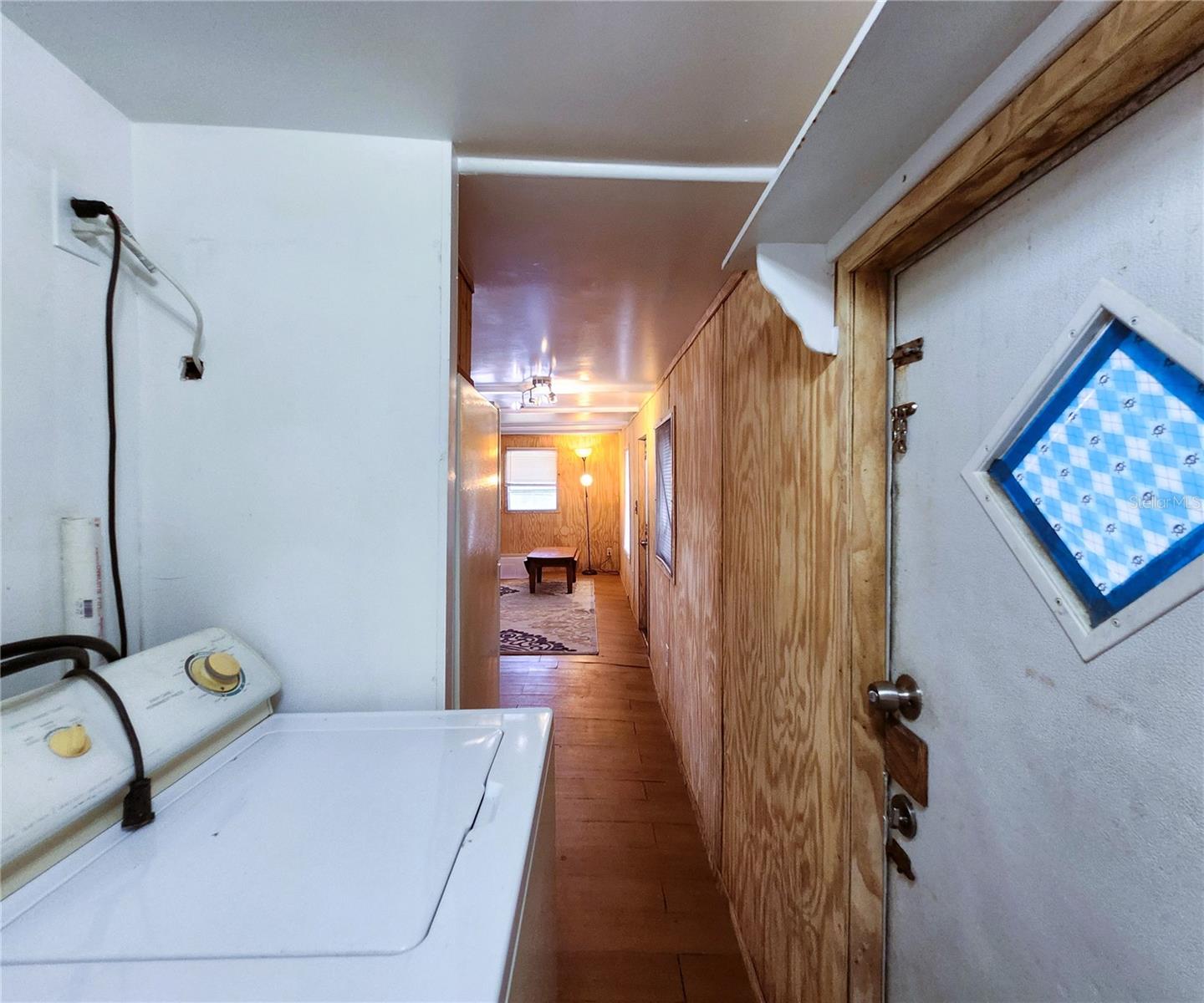 TB8405799 Property Photo