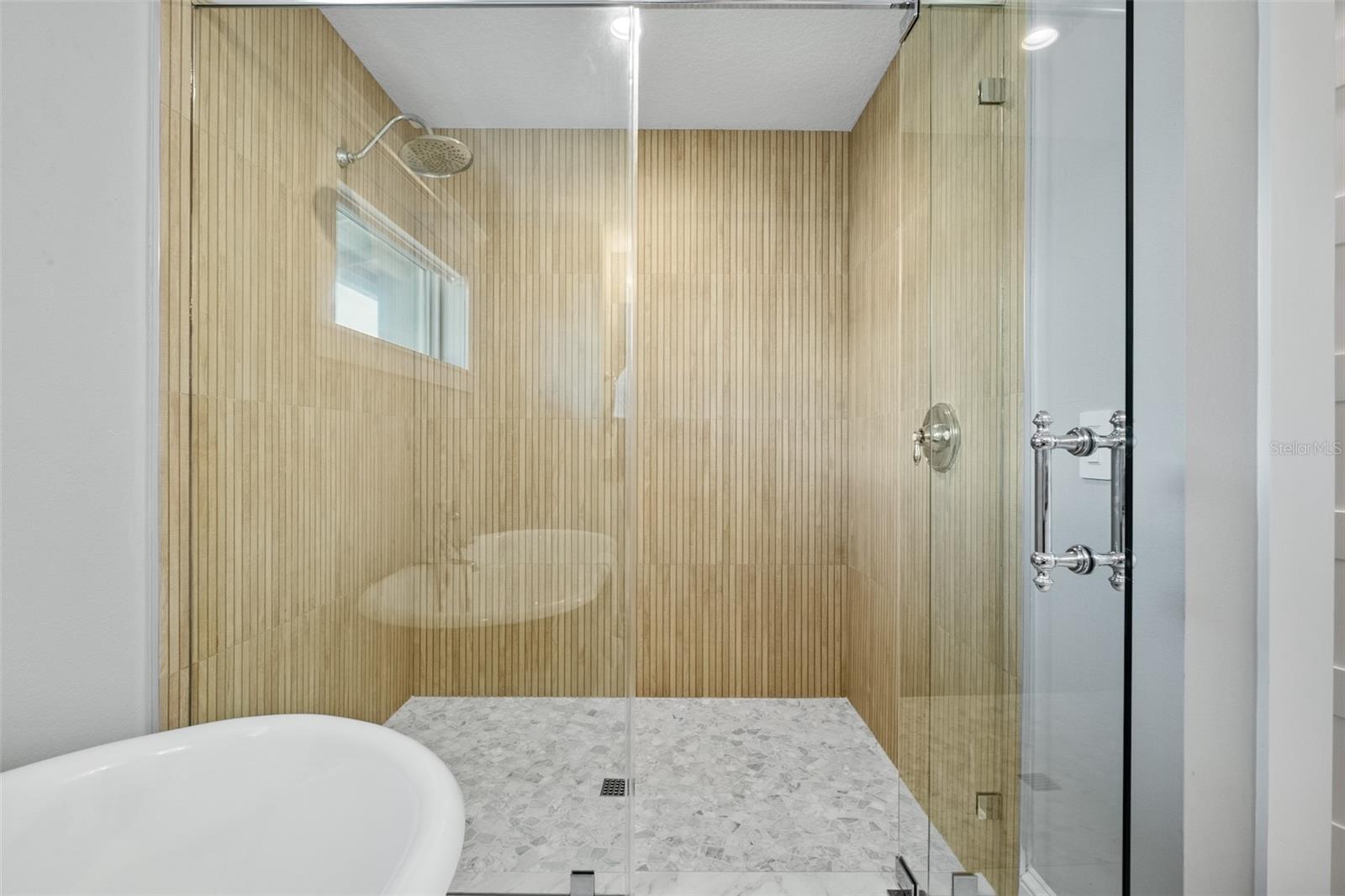 A4658461 Property Photo