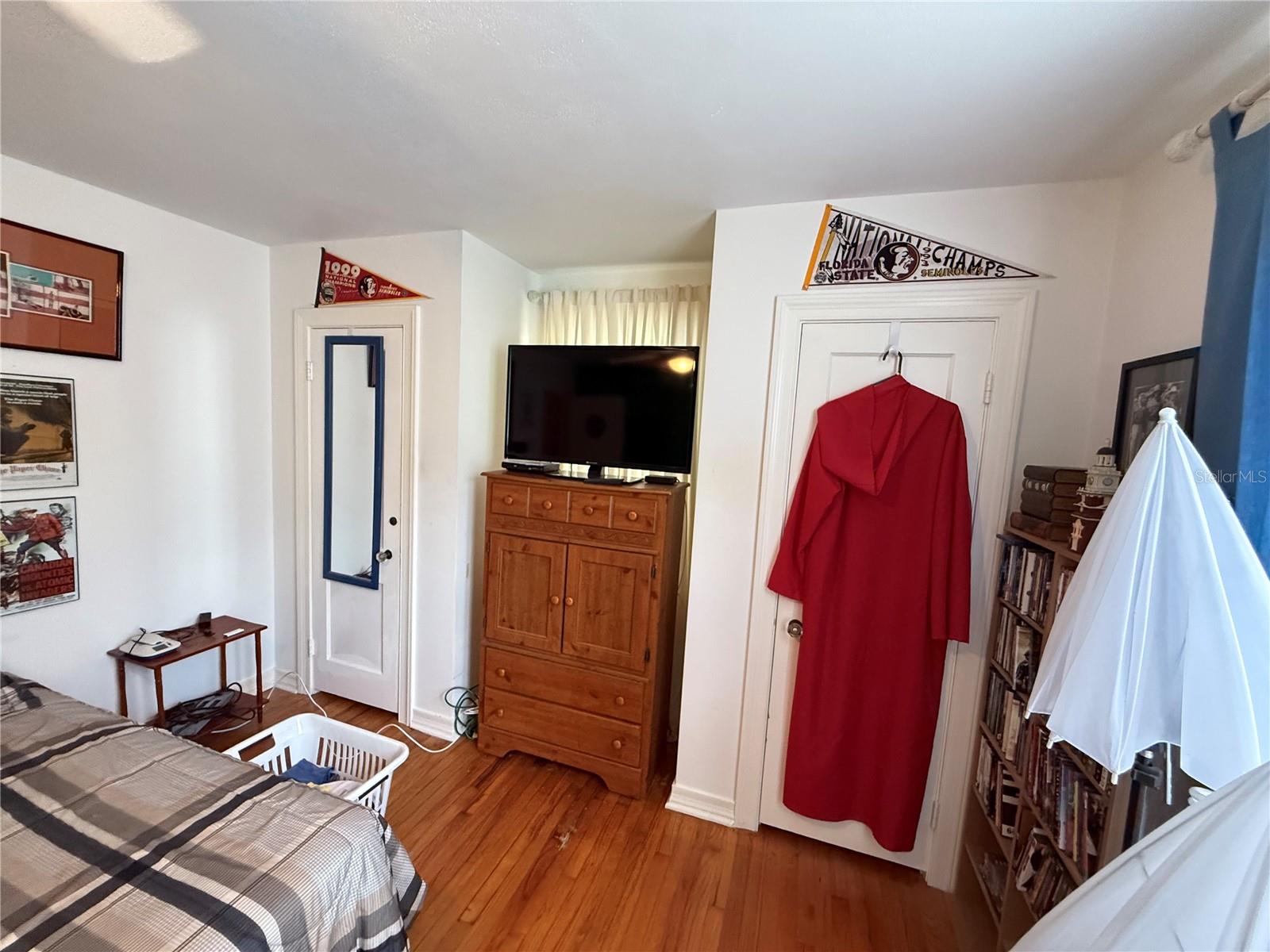 210 W 11TH AVE, MOUNT DORA, FL, 32757