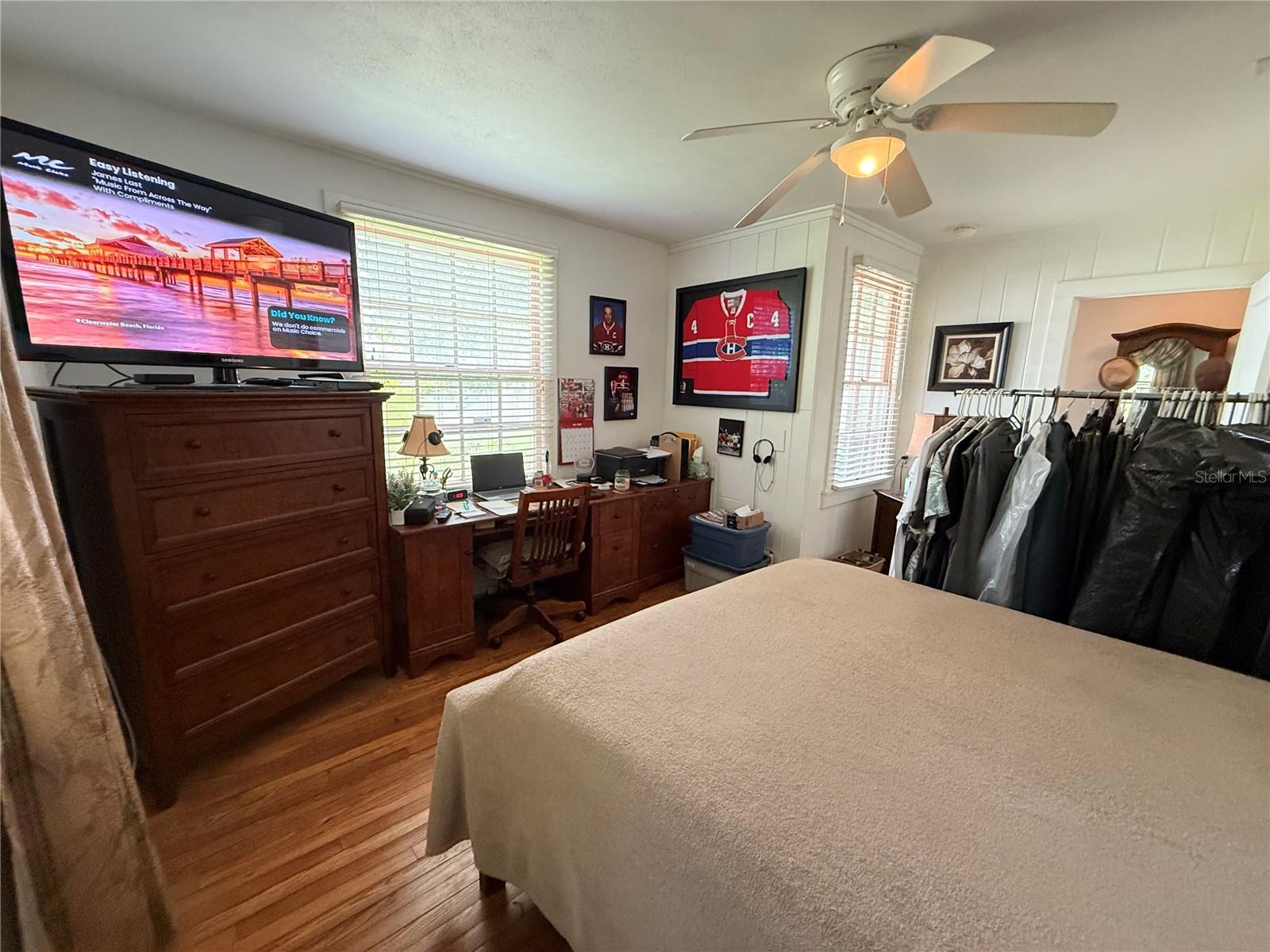 210 W 11TH AVE, MOUNT DORA, FL, 32757