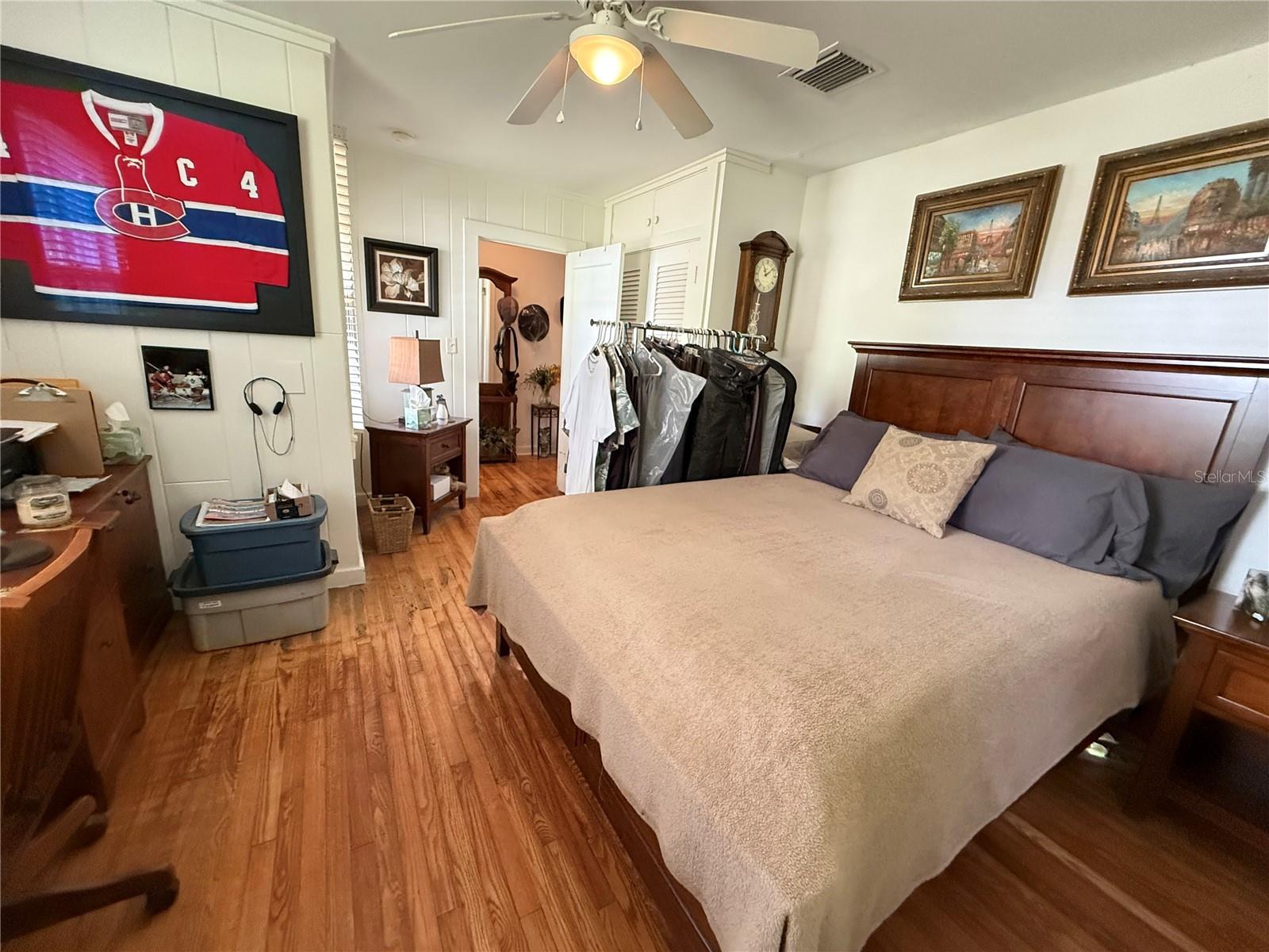 210 W 11TH AVE, MOUNT DORA, FL, 32757