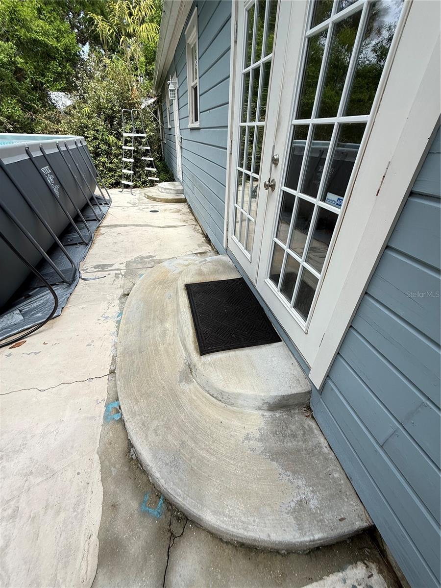 210 W 11TH AVE, MOUNT DORA, FL, 32757