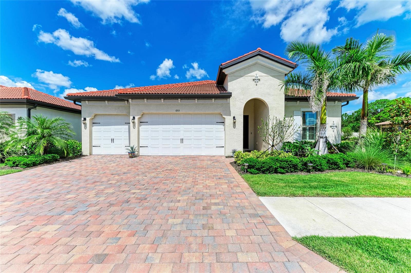 653 MARAVIYA BLVD, NOKOMIS, FL, 34275