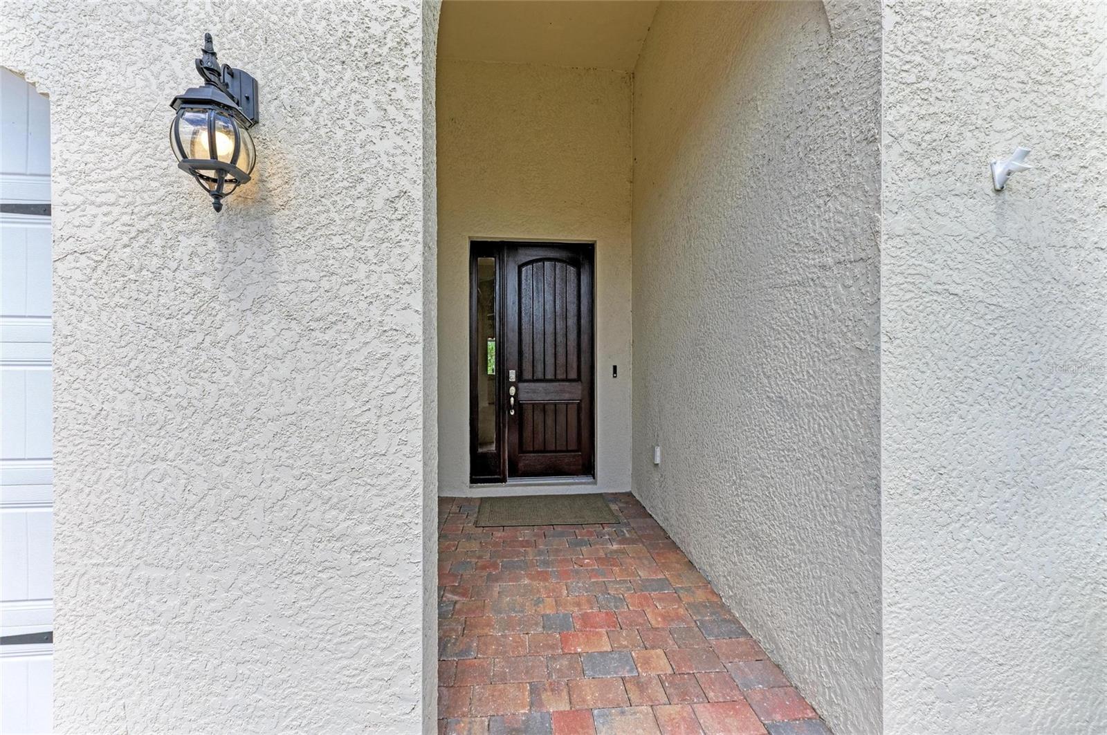 653 MARAVIYA BLVD, NOKOMIS, FL, 34275