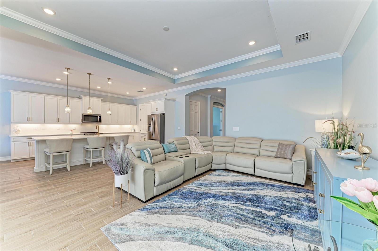 653 MARAVIYA BLVD, NOKOMIS, FL, 34275