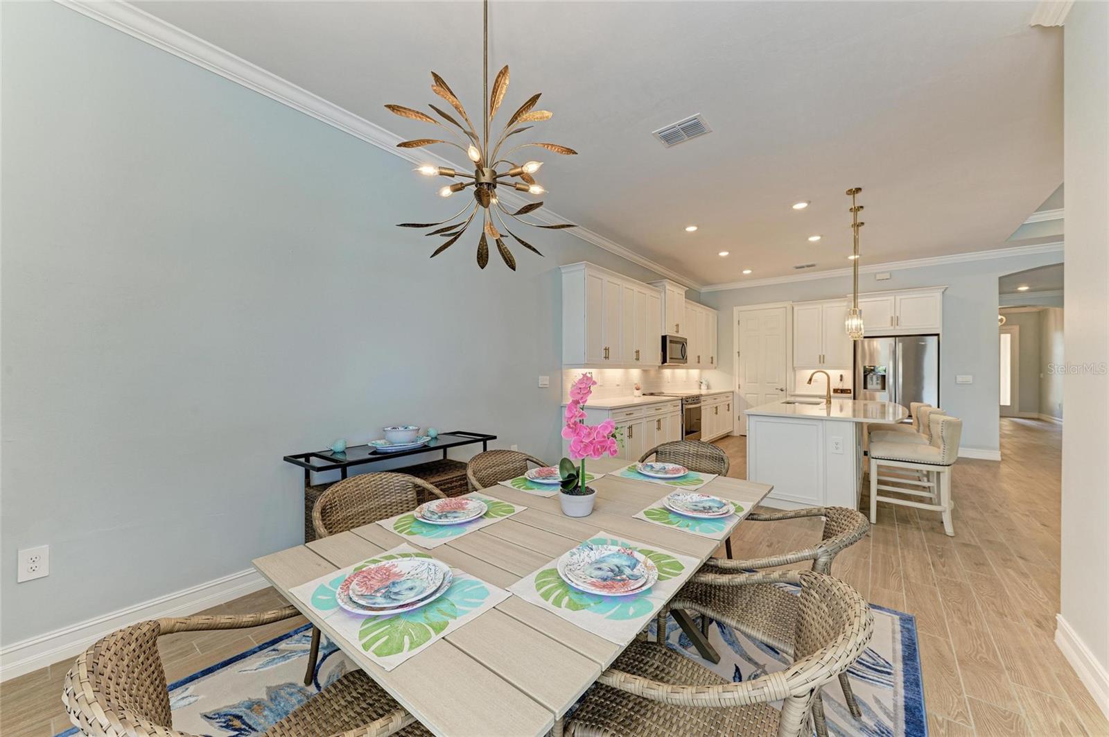 653 MARAVIYA BLVD, NOKOMIS, FL, 34275