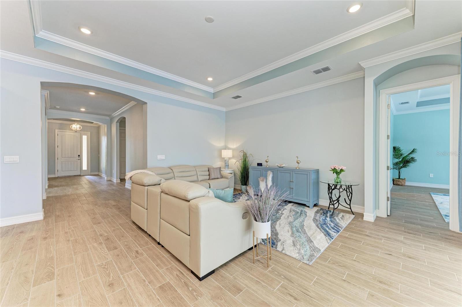 653 MARAVIYA BLVD, NOKOMIS, FL, 34275