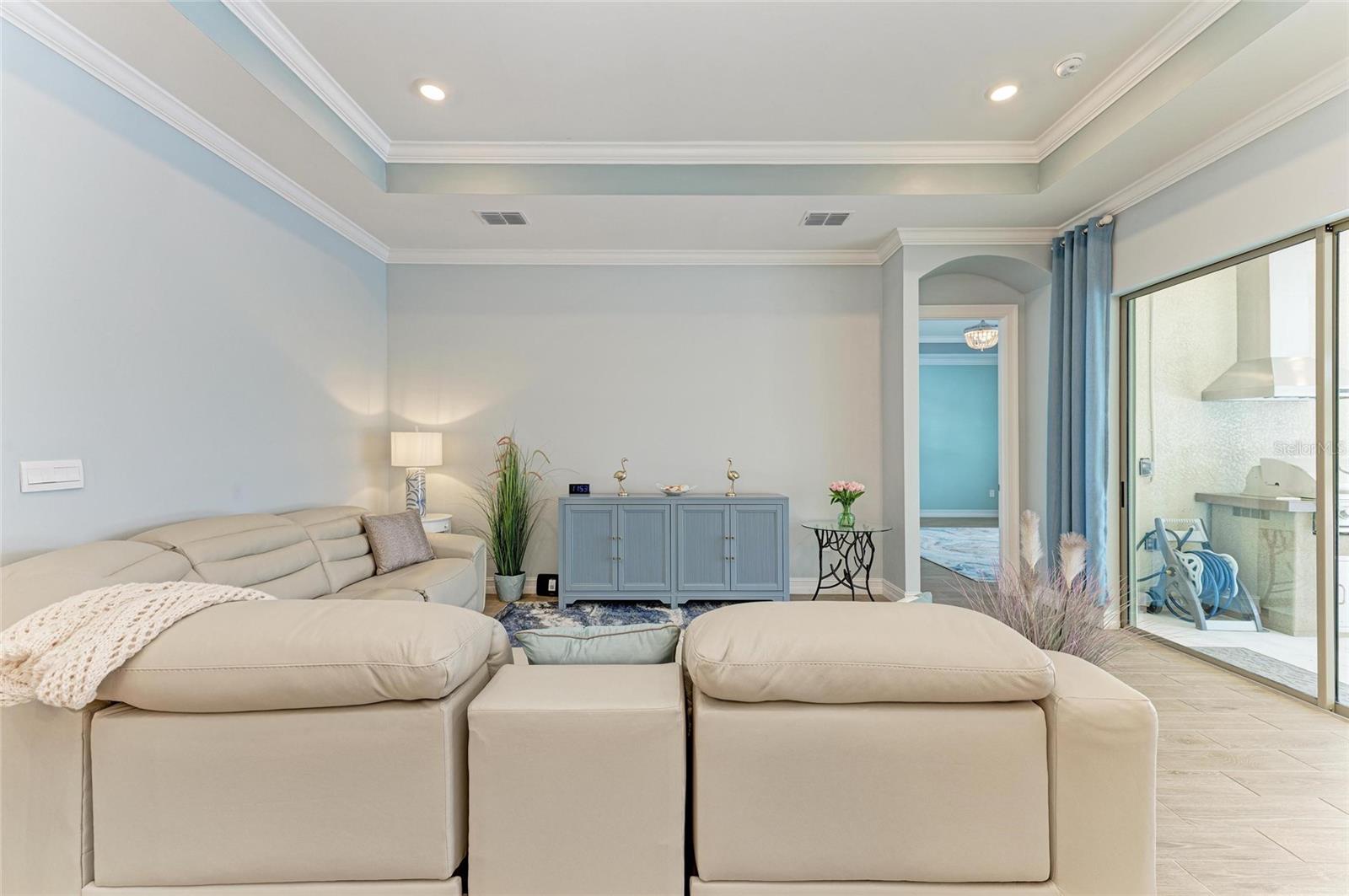 653 MARAVIYA BLVD, NOKOMIS, FL, 34275