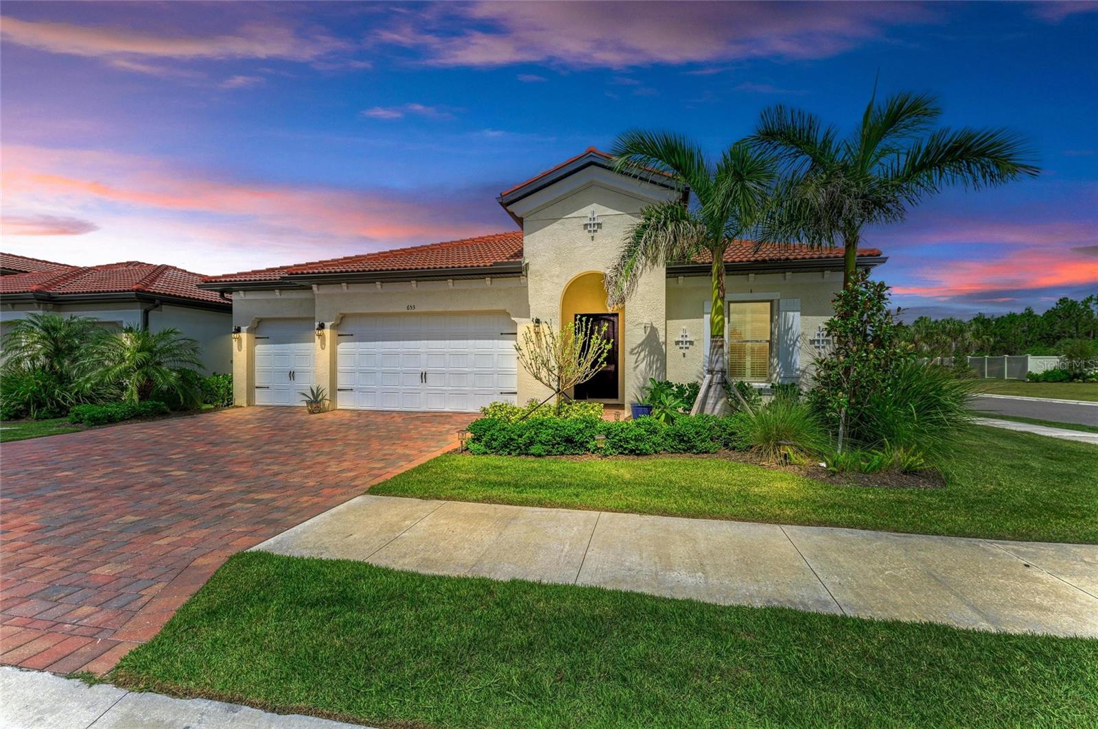 653 MARAVIYA BLVD, NOKOMIS, FL, 34275