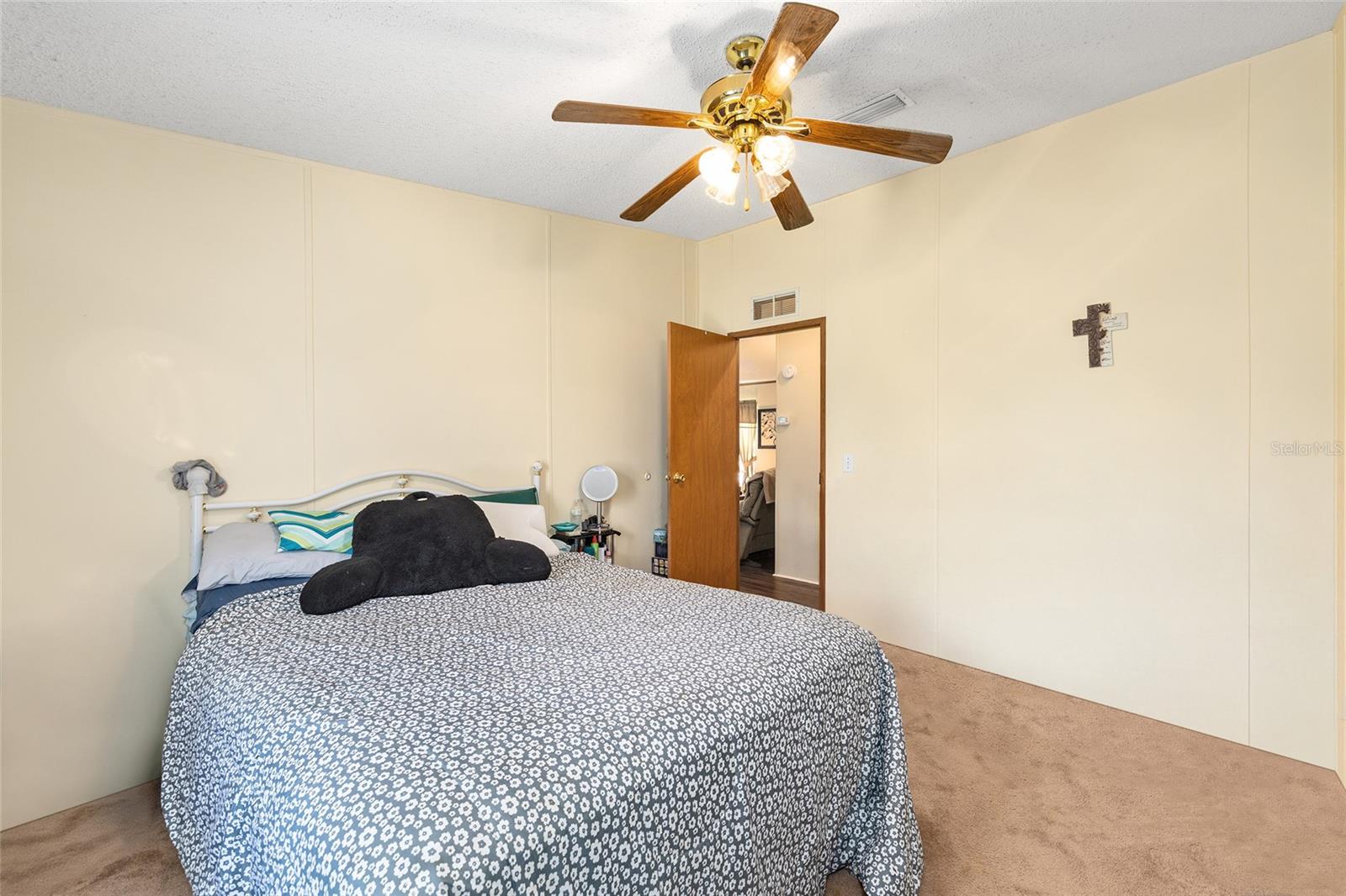 7706 COUNTY ROAD 109D, LADY LAKE, FL, 32159