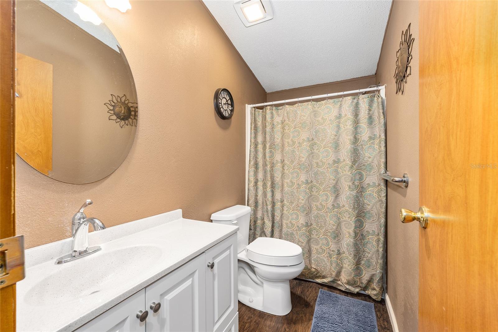 7706 COUNTY ROAD 109D, LADY LAKE, FL, 32159