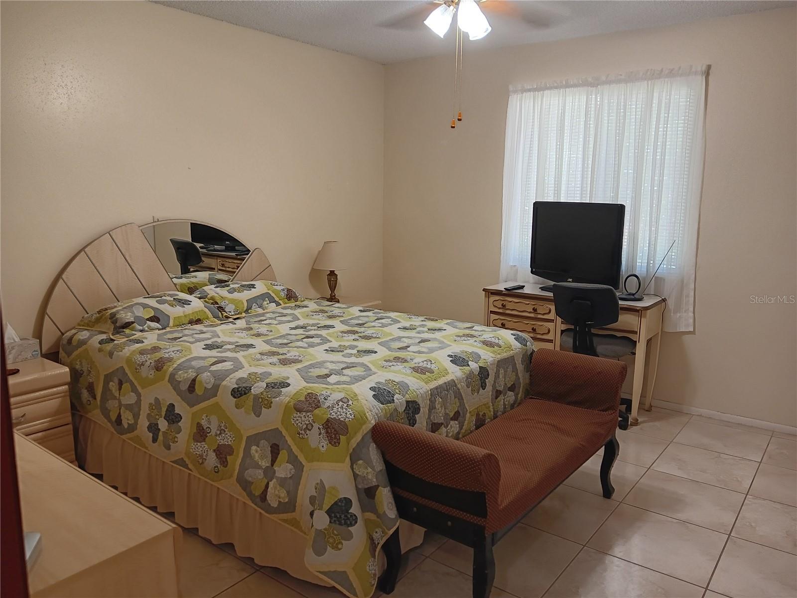 O6325907 Property Photo