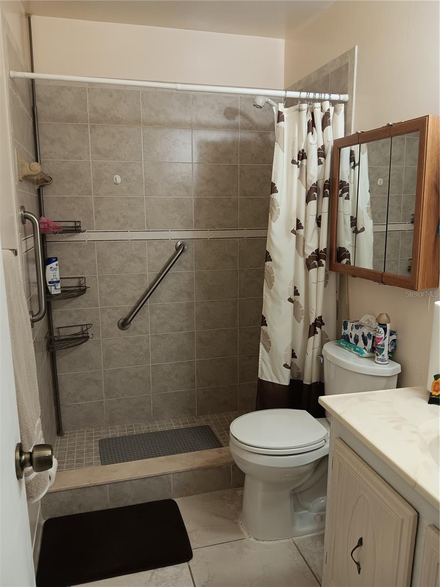 O6325907 Property Photo