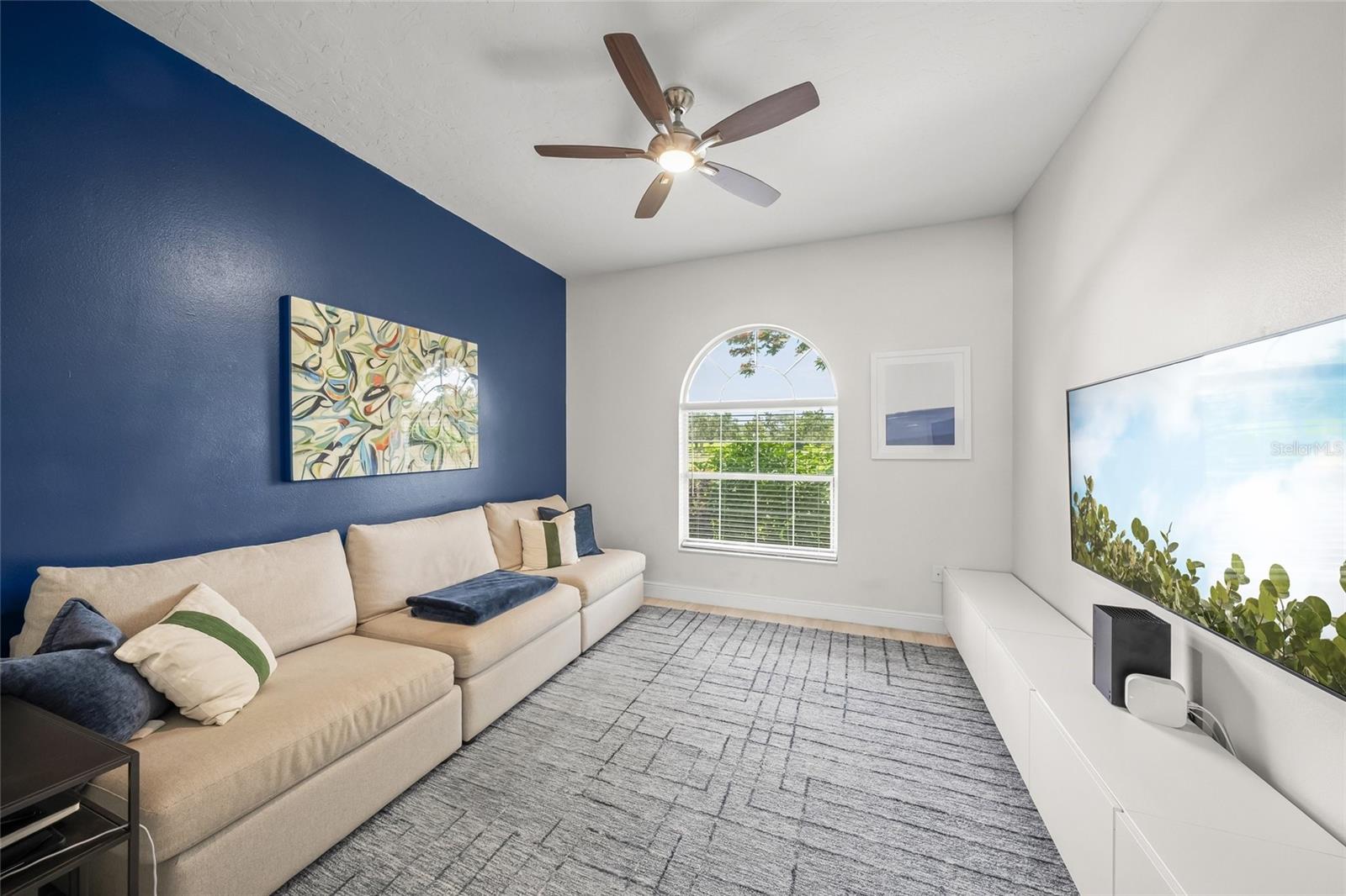 A4658479 Property Photo