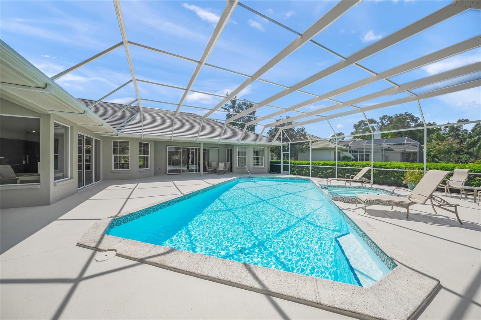 A4658479 Property Photo