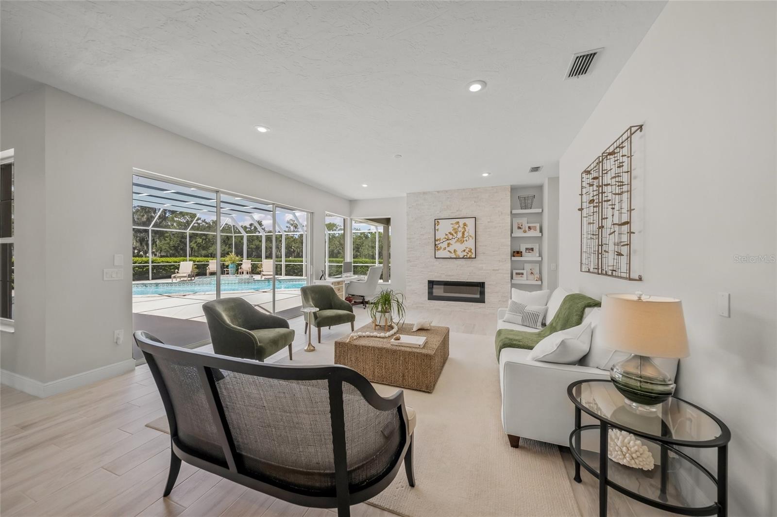 A4658479 Property Photo