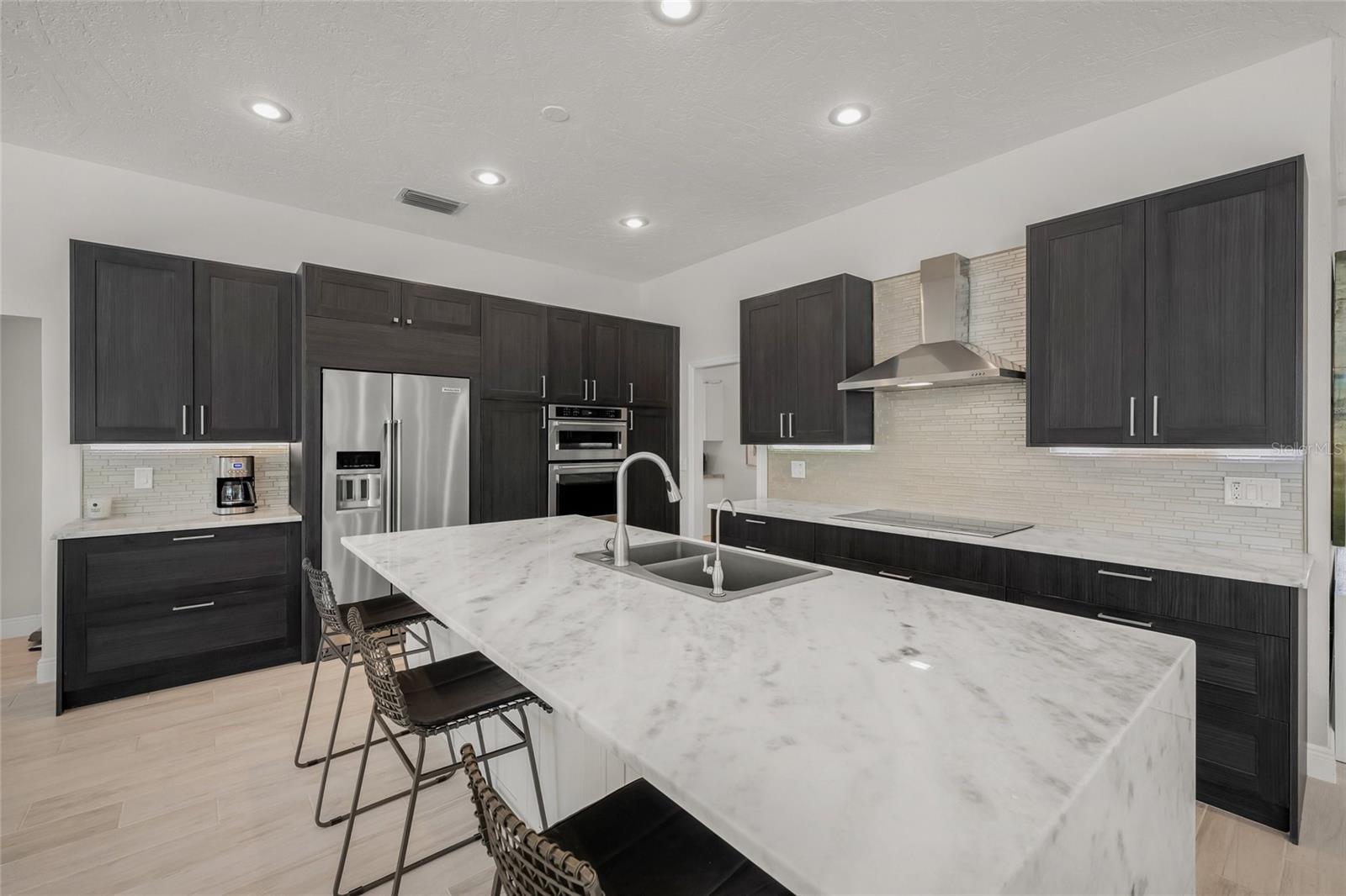 A4658479 Property Photo